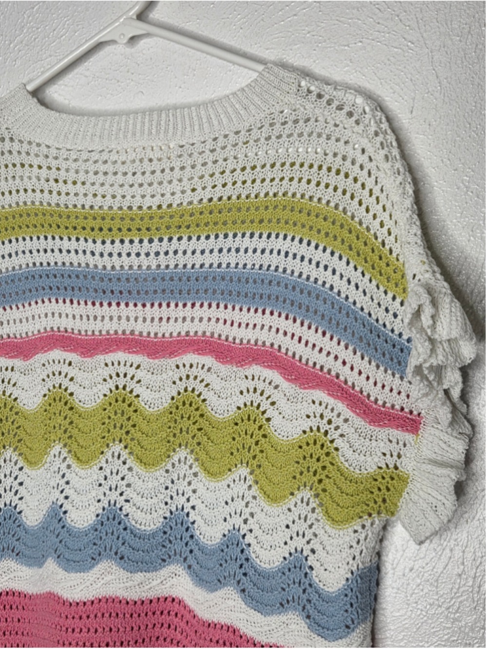Entro striped Crochet Knit top Flutter Sleeve Women's Size Medium Colorful - Picture 8 of 10